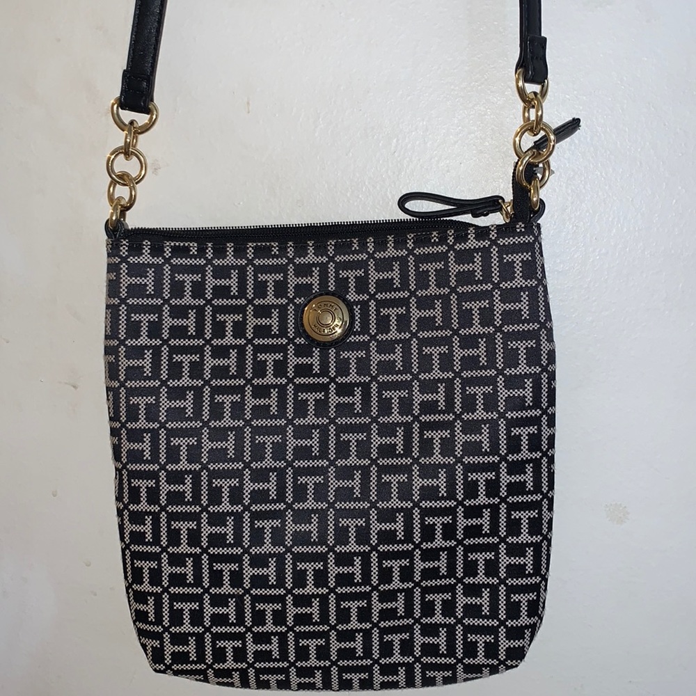 Small Tommy Hilfiger bag